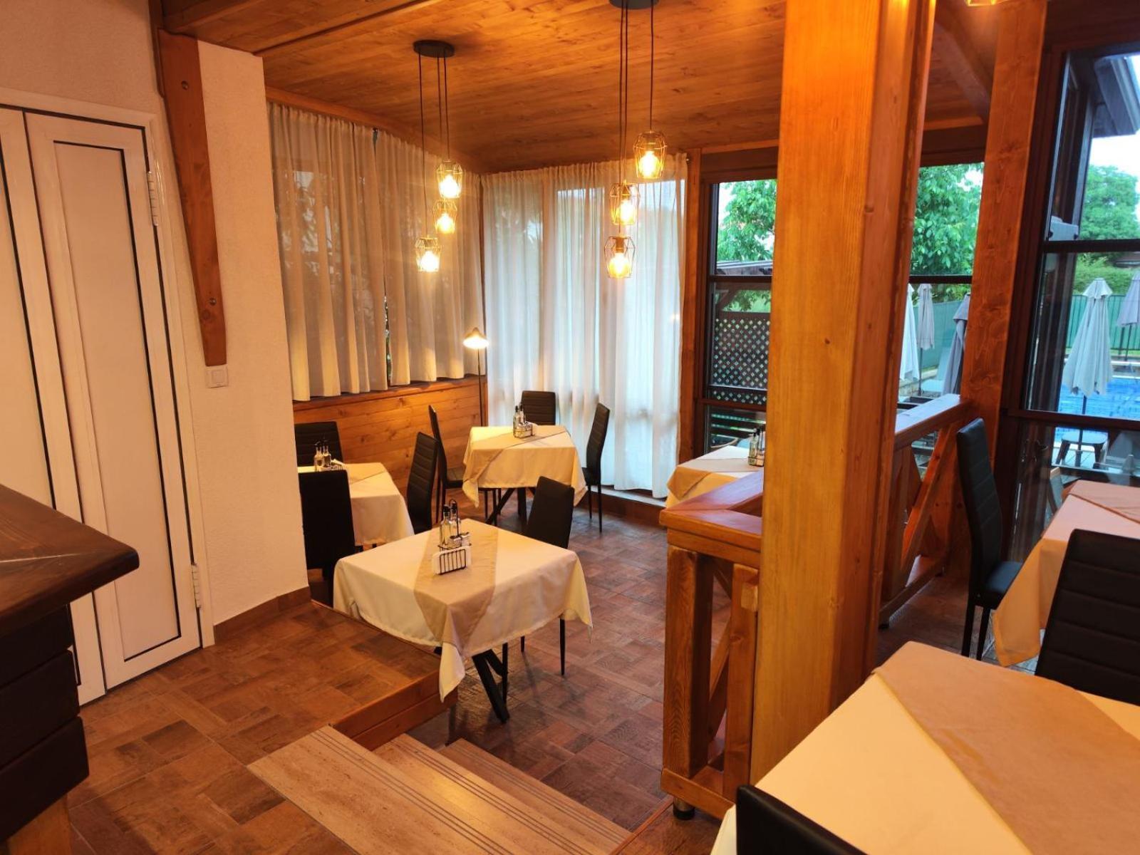 ホテル Twin House オグニャノヴォ エクステリア 写真